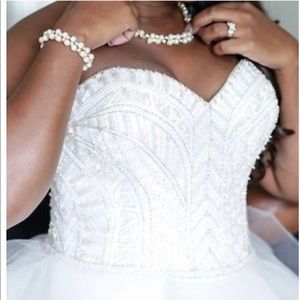 Wedding dress, veil, & tulle